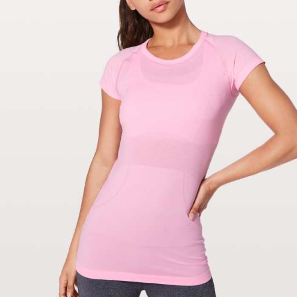Lululemon Swiftly Tech Short Sleeve Shirt  In Pink Women’s Size 4